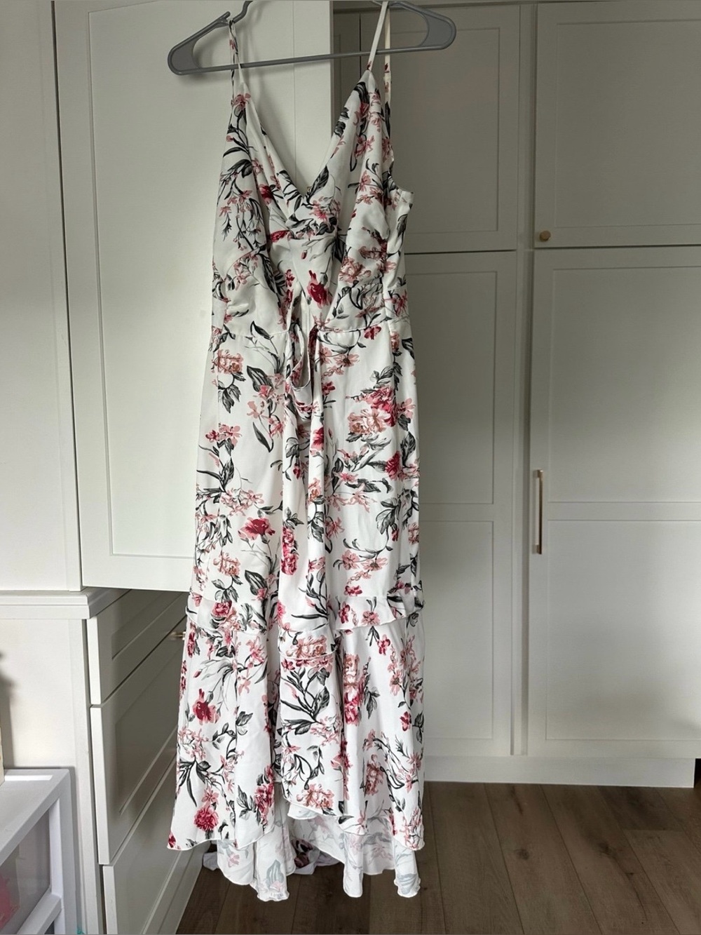 Two Sisters The Label - floral special occasion dress. Size 18